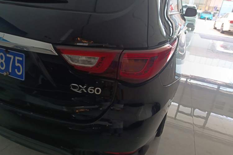 Used Infiniti QX60 2016 2.5 S/C Hybrid Two-Wheel-Drive Excellence Edition China V Standard Right Rear Taillight