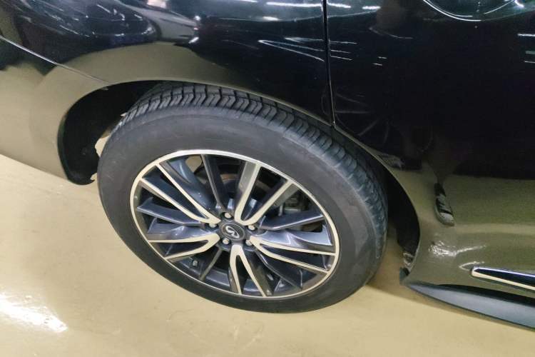 Used Infiniti QX60 2016 2.5 S/C Hybrid Two-Wheel-Drive Excellence Edition China V Standard Right Rear Wheel Hub
