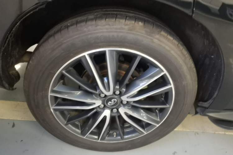 Used Infiniti QX60 2016 2.5 S/C Hybrid Two-Wheel-Drive Excellence Edition China V Standard Right Rear Wheel Hub