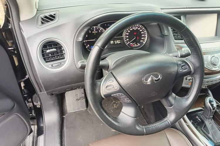 Used Infiniti QX60 2016 2.5 S/C Hybrid Two-Wheel-Drive Excellence Edition China V Standard Steering Wheel
