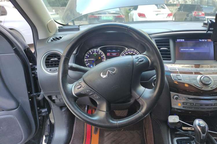 Used Infiniti QX60 2016 2.5 S/C Hybrid Two-Wheel-Drive Excellence Edition China V Standard Steering Wheel