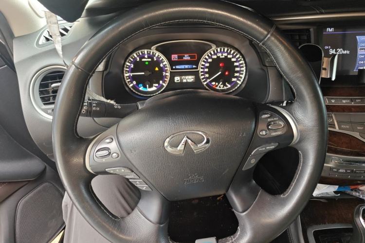 Used Infiniti QX60 2016 2.5 S/C Hybrid Four-Wheel Drive All-Terrain Version China V Emission Standard Steering Wheel