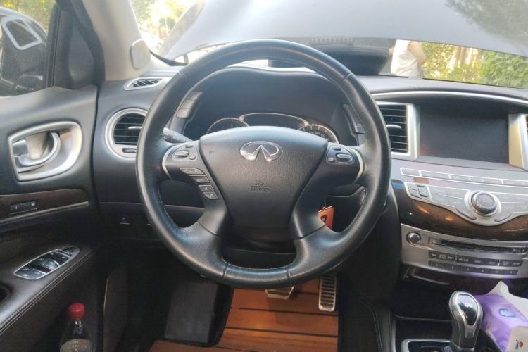 Used Infiniti QX60 2016 2.5 S/C Hybrid Two-Wheel-Drive Excellence Edition China V Standard Steering Wheel