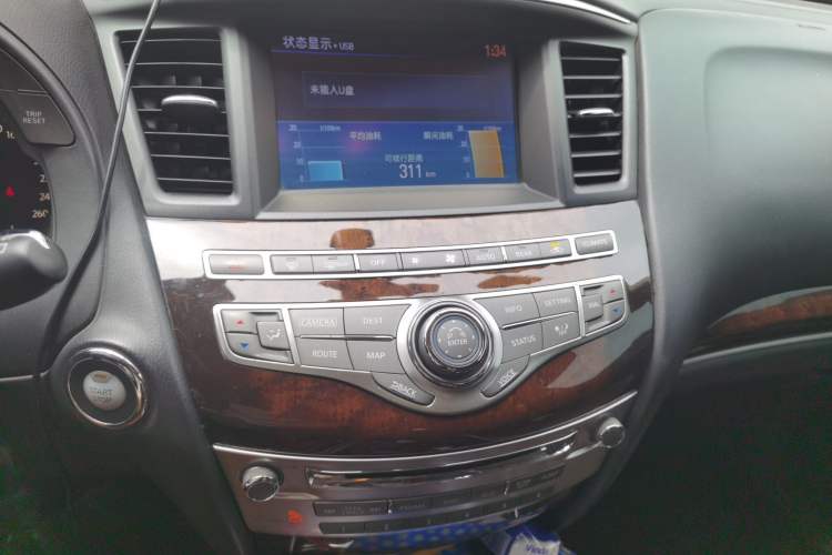 Used Infiniti QX60 2016 2.5 S/C Hybrid Two-Wheel-Drive Excellence Edition China V Standard Audio And AC Panel