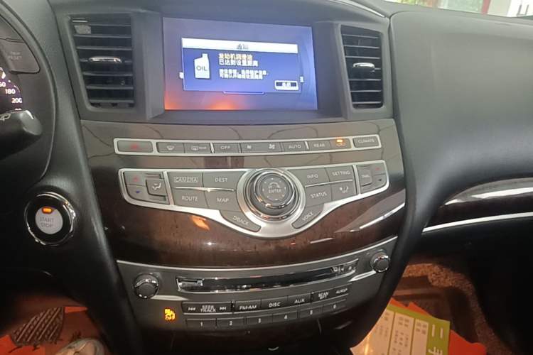 Used Infiniti QX60 2016 2.5 S/C Hybrid Two-Wheel-Drive Excellence Edition China V Standard Audio And AC Panel