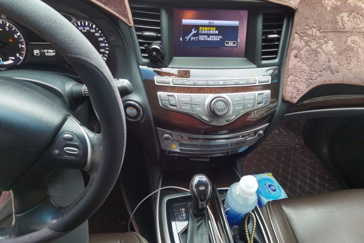 Used Infiniti QX60 2016 2.5 S/C Hybrid Two-Wheel-Drive Excellence Edition China V Standard Audio And AC Panel