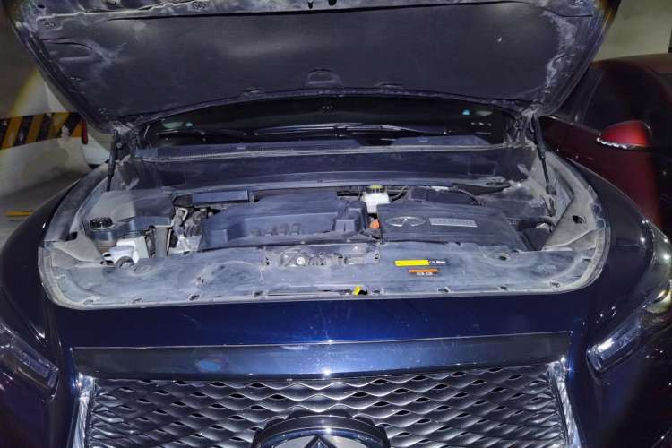 Used Infiniti QX60 2016 2.5 S/C Hybrid Two-Wheel-Drive Excellence Edition China V Standard Engine Bay