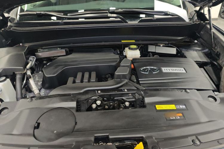 Used Infiniti QX60 2016 2.5 S/C Hybrid Two-Wheel-Drive Excellence Edition China V Standard Engine Bay