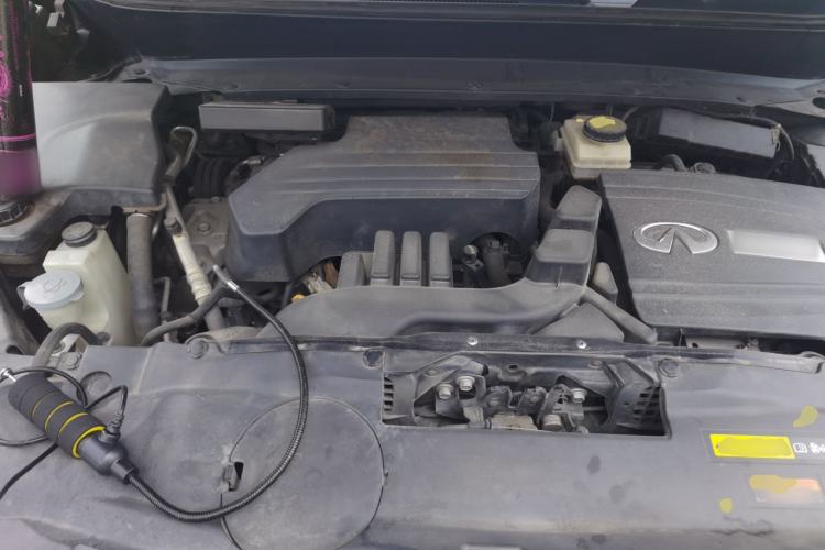 Used Infiniti QX60 2016 2.5 S/C Hybrid Two-Wheel-Drive Excellence Edition China V Standard Engine Bay