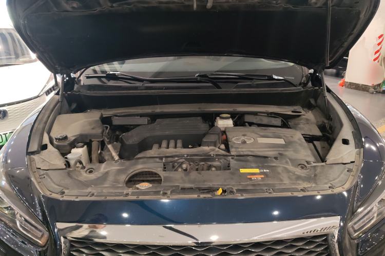 Used Infiniti QX60 2016 2.5 S/C Hybrid Two-Wheel-Drive Excellence Edition China V Standard Engine Bay
