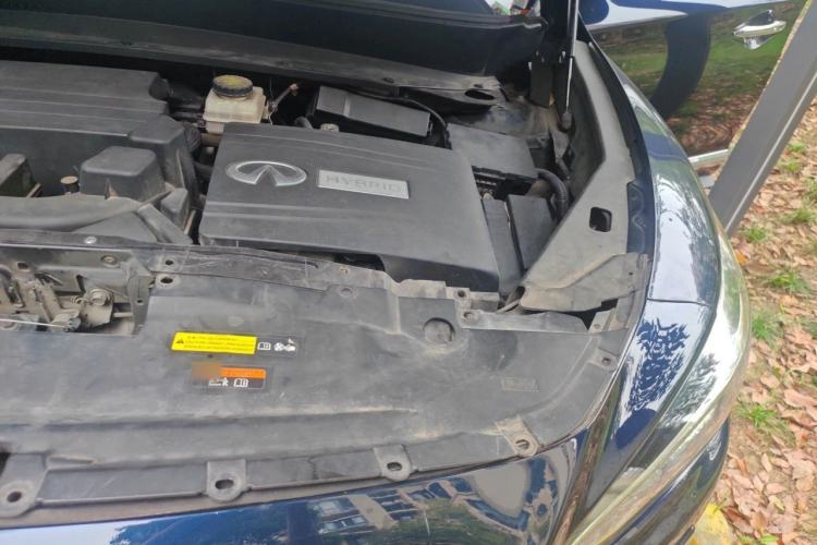 Used Infiniti QX60 2016 2.5 S/C Hybrid Two-Wheel-Drive Excellence Edition China V Standard Engine Bay Left