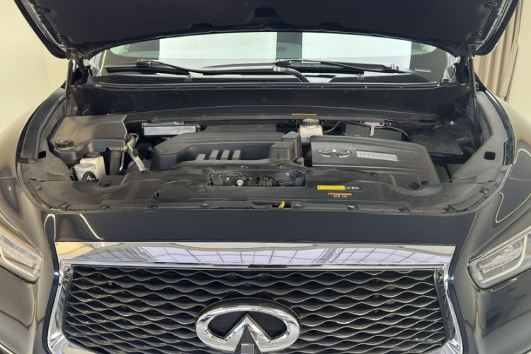Used Infiniti QX60 2016 2.5 S/C Hybrid Two-Wheel-Drive Excellence Edition China V Standard Engine Bay