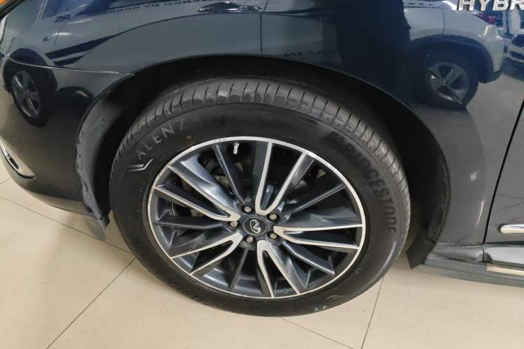 Used Infiniti QX60 2016 2.5 S/C Hybrid Two-Wheel-Drive Excellence Edition China V Standard Exterior 1