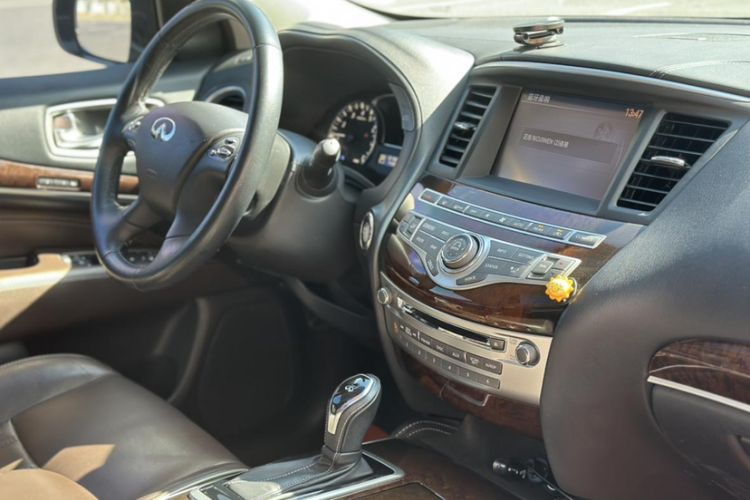 Used Infiniti QX60 2016 2.5 S/C Hybrid Two-Wheel-Drive Excellence Edition China V Standard Exterior 15