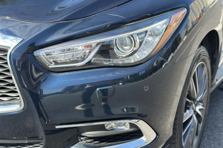 Used Infiniti QX60 2016 2.5 S/C Hybrid Two-Wheel-Drive Excellence Edition China V Standard Exterior 4