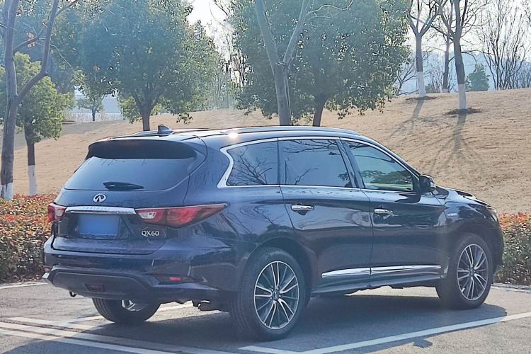 Used Infiniti QX60 2016 2.5 S/C Hybrid Two-Wheel-Drive Excellence Edition China V Standard Exterior 4