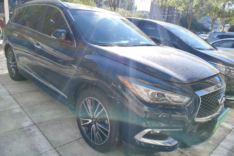 Used Infiniti QX60 2016 2.5 S/C Hybrid Two-Wheel-Drive Excellence Edition China V Standard Front Right 45 Deg
