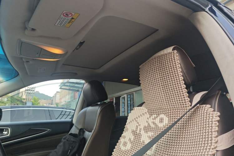 Used Infiniti QX60 2016 2.5 S/C Hybrid Two-Wheel-Drive Excellence Edition China V Standard Headliner