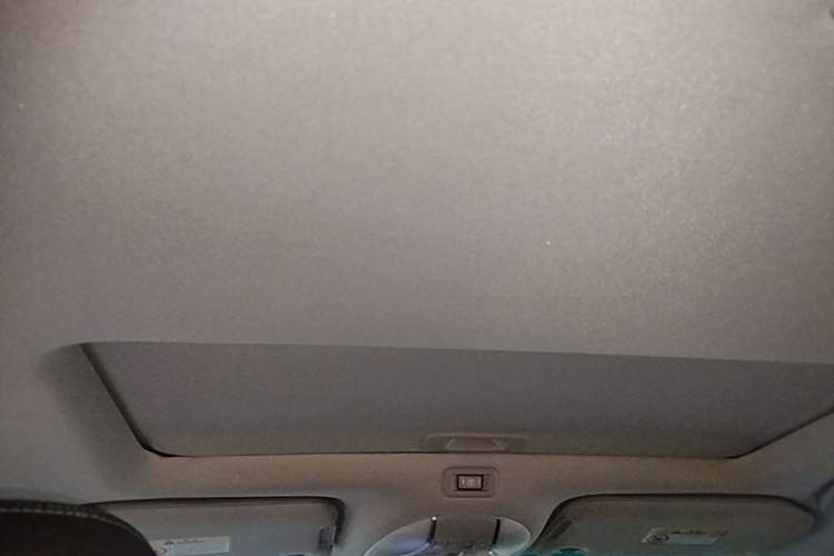 Used Infiniti QX60 2016 2.5 S/C Hybrid Two-Wheel-Drive Excellence Edition China V Standard Headliner