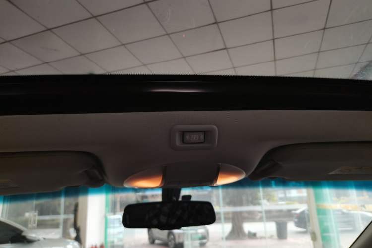 Used Infiniti QX60 2016 2.5 S/C Hybrid Two-Wheel-Drive Excellence Edition China V Standard Headliner