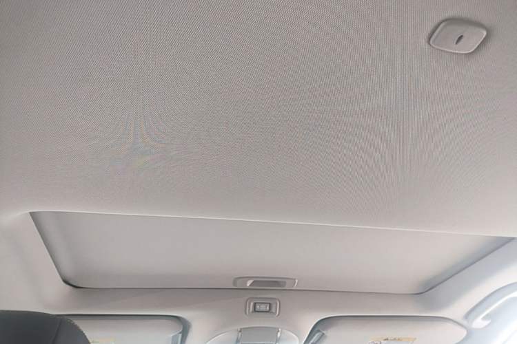 Used Infiniti QX60 2016 2.5 S/C Hybrid Two-Wheel-Drive Excellence Edition China V Standard Headliner