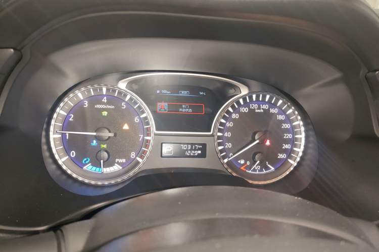 Used Infiniti QX60 2016 2.5 S/C Hybrid Two-Wheel-Drive Excellence Edition China V Standard Instrument Cluster