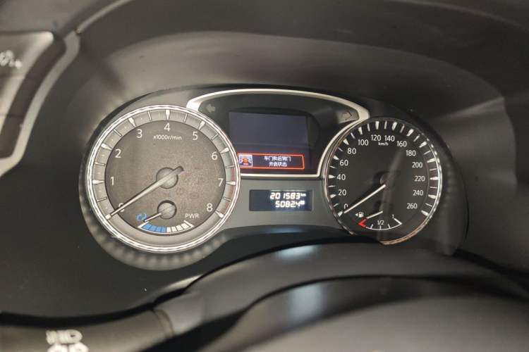 Used Infiniti QX60 2016 2.5 S/C Hybrid Two-Wheel-Drive Excellence Edition China V Standard Instrument Cluster