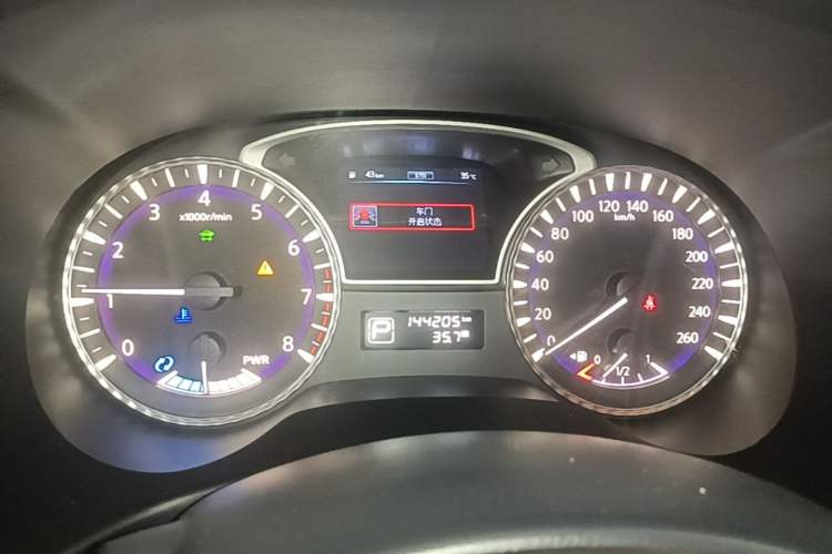 Used Infiniti QX60 2016 2.5 S/C Hybrid Two-Wheel-Drive Excellence Edition China V Standard Instrument Cluster