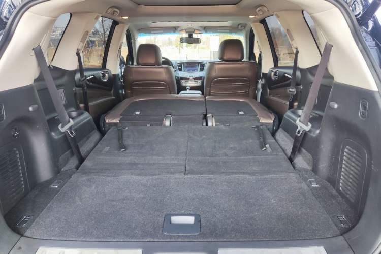Used Infiniti QX60 2016 2.5 S/C Hybrid Two-Wheel-Drive Excellence Edition China V Standard Interior 3