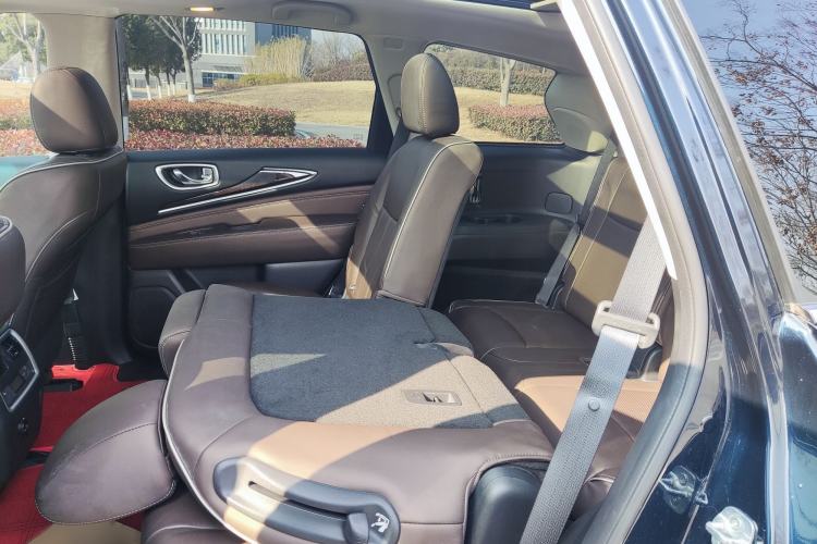 Used Infiniti QX60 2016 2.5 S/C Hybrid Two-Wheel-Drive Excellence Edition China V Standard Interior 4