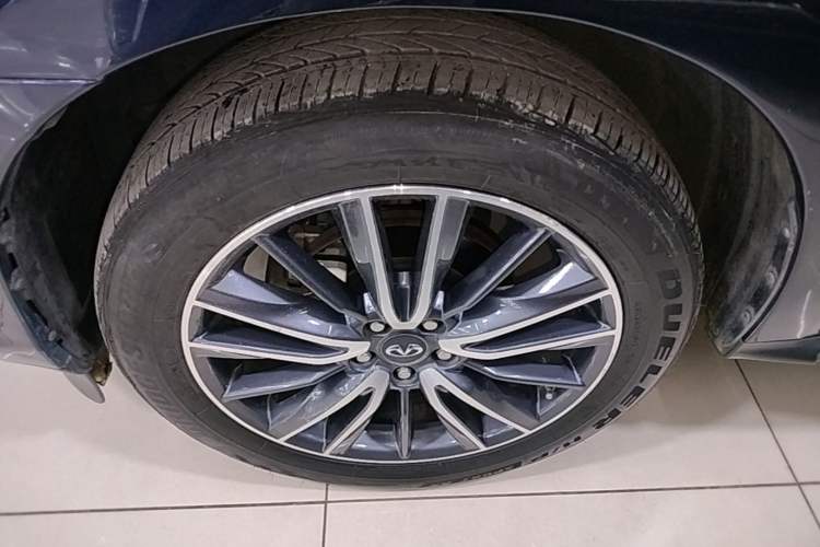 Used Infiniti QX60 2016 2.5 S/C Hybrid Two-Wheel-Drive Excellence Edition China V Standard Left Front Wheel Hub