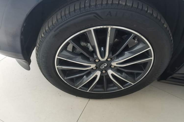 Used Infiniti QX60 2016 2.5 S/C Hybrid Two-Wheel-Drive Excellence Edition China V Standard Left Front Wheel Hub