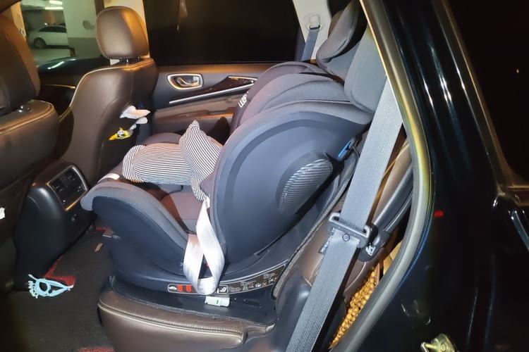 Used Infiniti QX60 2016 2.5 S/C Hybrid Two-Wheel-Drive Excellence Edition China V Standard Left Rear Seat