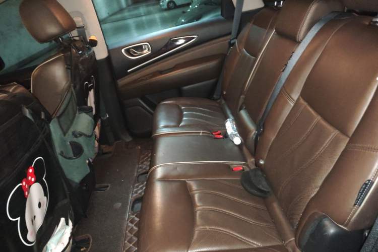 Used Infiniti QX60 2016 2.5 S/C Hybrid Two-Wheel-Drive Excellence Edition China V Standard Left Rear Seat