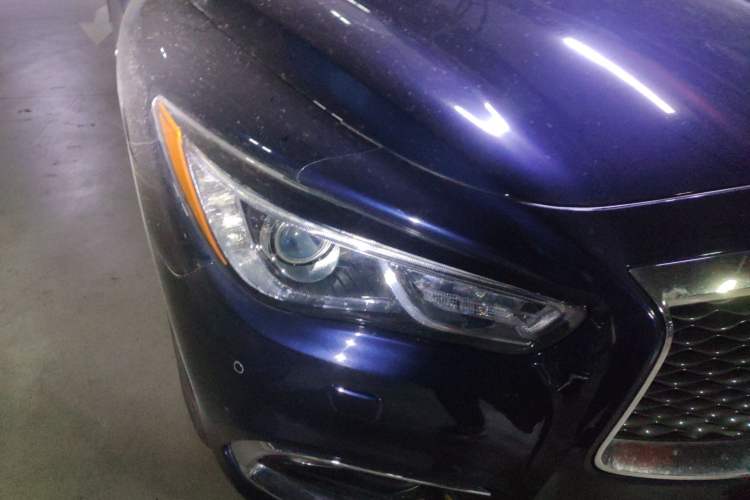 Used Infiniti QX60 2016 2.5 S/C Hybrid Four-Wheel Drive All-Terrain Version China V Emission Standard Right Front Headlight