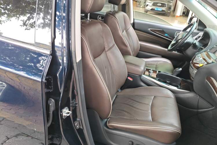 Used Infiniti QX60 2016 2.5 S/C Hybrid Two-Wheel-Drive Excellence Edition China V Standard Right Front Seat