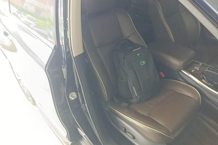 Used Infiniti QX60 2016 2.5 S/C Hybrid Two-Wheel-Drive Excellence Edition China V Standard Right Front Seat
