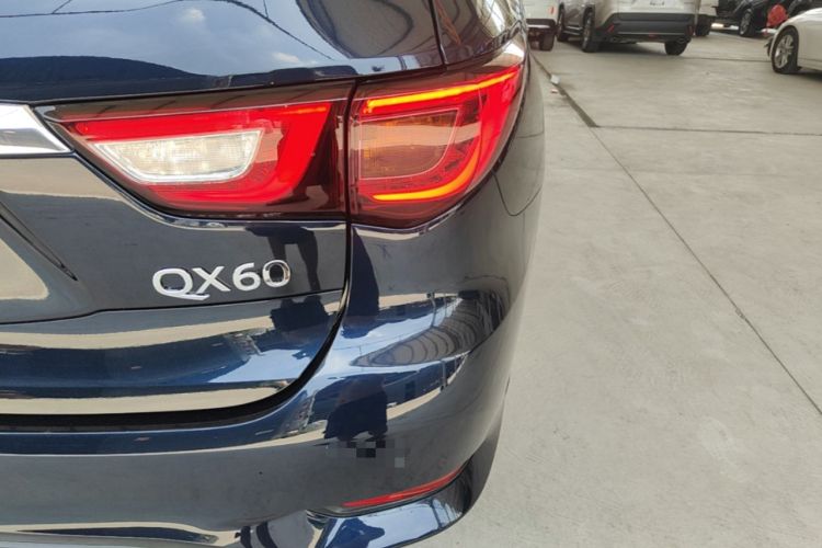 Used Infiniti QX60 2016 2.5 S/C Hybrid Two-Wheel-Drive Excellence Edition China V Standard Right Rear Taillight