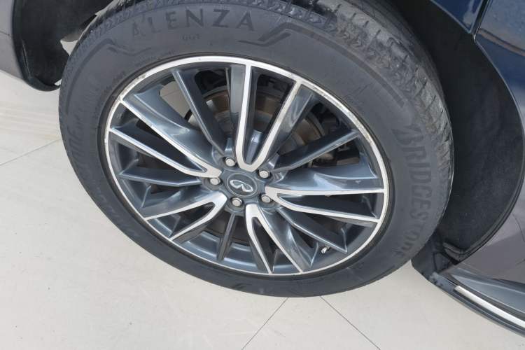 Used Infiniti QX60 2016 2.5 S/C Hybrid Two-Wheel-Drive Excellence Edition China V Standard Right Rear Wheel Hub