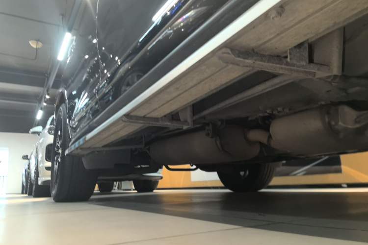 Used Infiniti QX60 2016 2.5 S/C Hybrid Two-Wheel-Drive Excellence Edition China V Standard Right Side Sill
