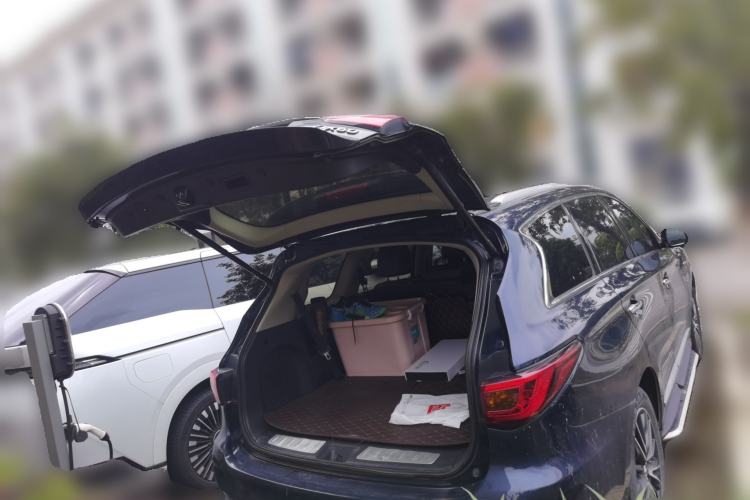 Used Infiniti QX60 2016 2.5 S/C Hybrid Two-Wheel-Drive Excellence Edition China V Standard Trunk
