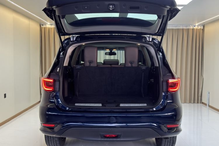 Used Infiniti QX60 2016 2.5 S/C Hybrid Two-Wheel-Drive Excellence Edition China V Standard Trunk