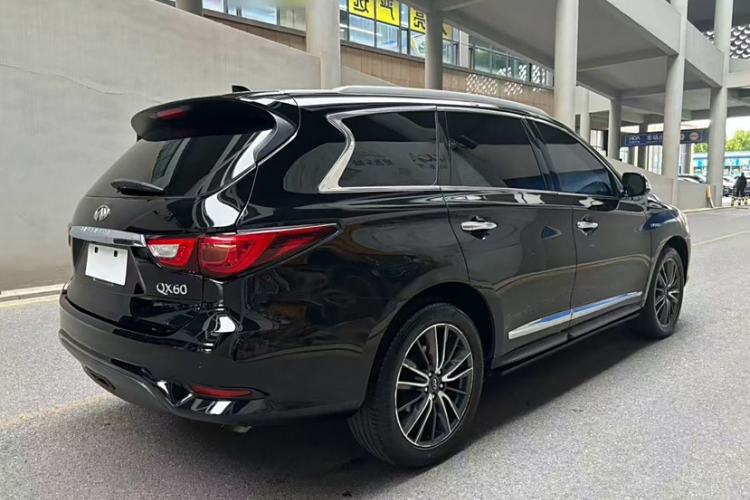 Used Infiniti QX60 2016 2.5 S/C Hybrid Two-Wheel-Drive Excellence Edition China V Standard Exterior 4
