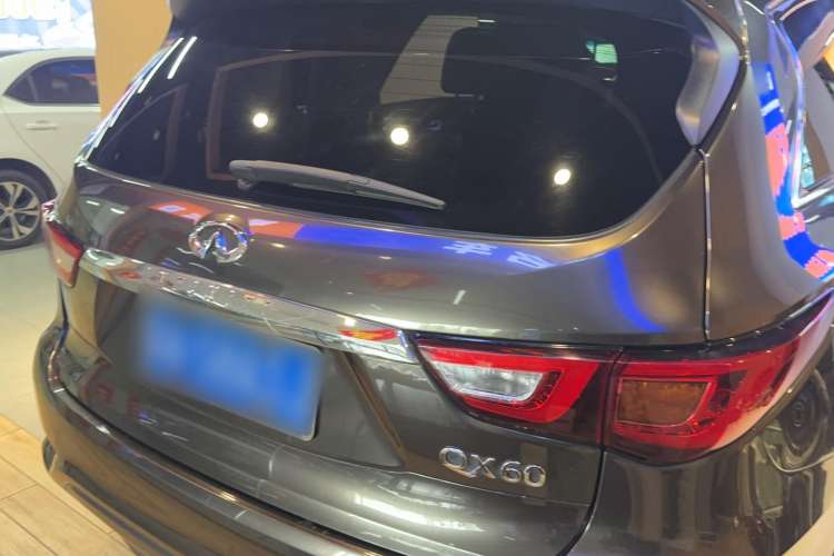 Used Infiniti QX60 2016 2.5 S/C Hybrid Two-Wheel-Drive Excellence Edition China V Standard Exterior 4