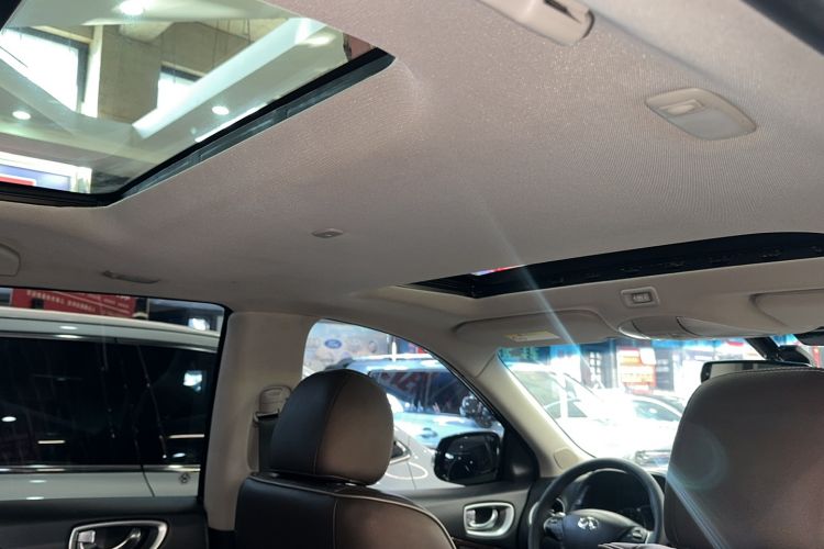 Used Infiniti QX60 2016 2.5 S/C Hybrid Two-Wheel-Drive Excellence Edition China V Standard Headliner