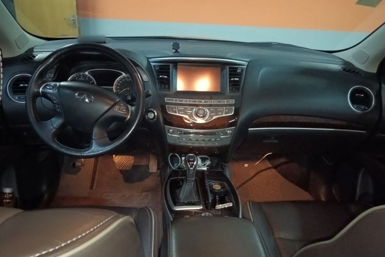 Used Infiniti QX60 2016 2.5 S/C Hybrid Two-Wheel-Drive Excellence Edition China V Standard Center Console