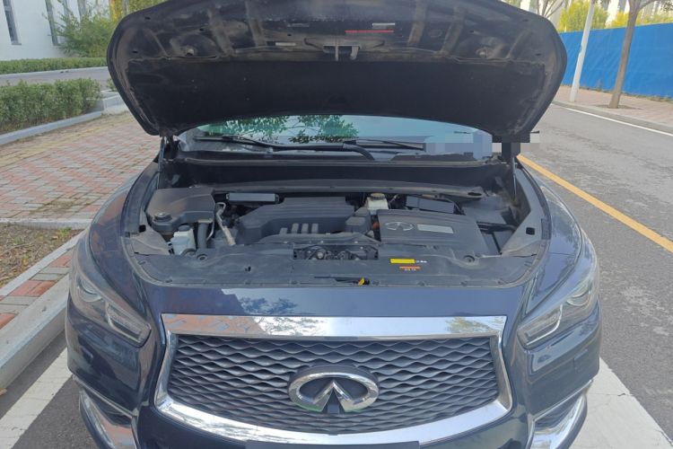 Used Infiniti QX60 2016 2.5 S/C Hybrid Four-Wheel Drive All-Terrain Version China V Emission Standard Engine Bay
