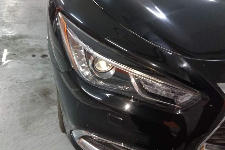 Used Infiniti QX60 2016 2.5 S/C Hybrid Two-Wheel-Drive Excellence Edition China V Standard Right Front Headlight