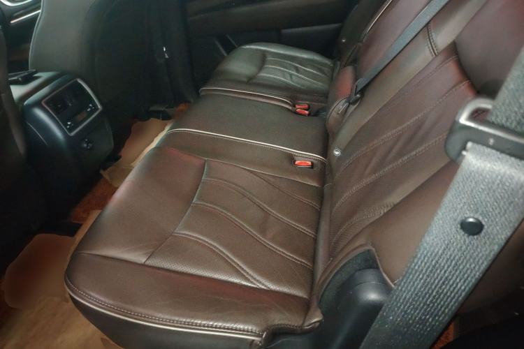 Used Infiniti QX60 2016 2.5 S/C Hybrid Two-Wheel-Drive Excellence Edition China V Standard Left Rear Seat