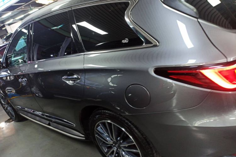 Used Infiniti QX60 2016 2.5 S/C Hybrid Two-Wheel-Drive Excellence Edition China V Standard Left Side